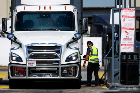 Der Ölpreis erreichte 97 Dollar; Diesel erreichte den höchsten Stand des Jahres!