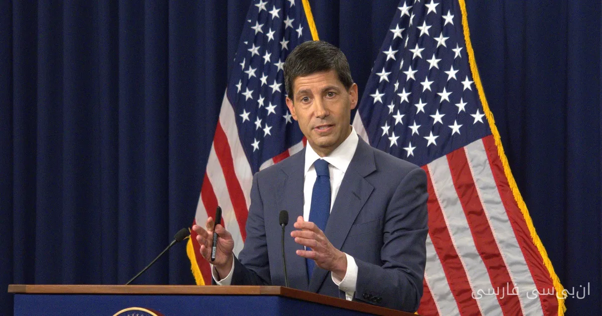 Der Vorsitzende der Federal Reserve, Kevin Warsh, sprach nach der Zinserhöhung